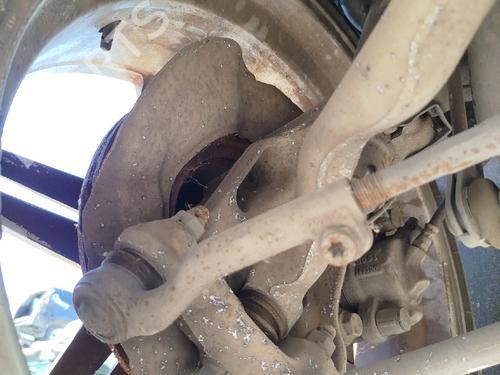 Used Right front steering knuckle Right front steering knuckle BMW 3 Touring (F31) 318 d (143 hp) 40045633 40045633