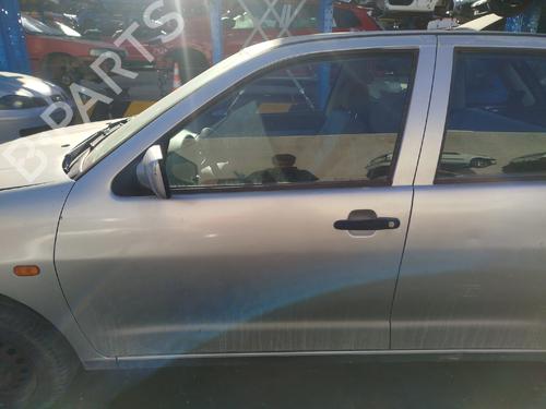 Used Left front door Left front door SEAT IBIZA II (6K1) 1.0 i (50 hp) 40063452 40063452