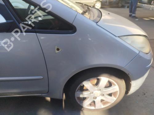 Used Right front fenders Right front fenders MITSUBISHI COLT VI (Z3_A, Z2_A) 1.1 (Z31A, Z32A) (75 hp) 40063465 40063465