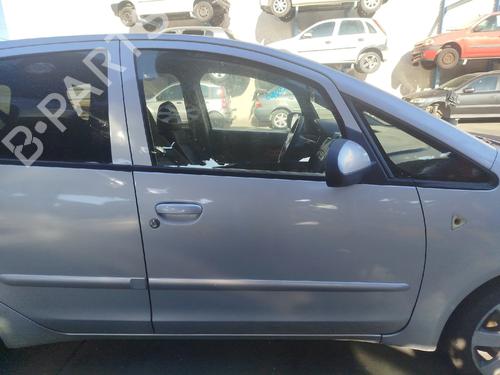 Used Right front door Right front door MITSUBISHI COLT VI (Z3_A, Z2_A) 1.1 (Z31A, Z32A) (75 hp) 40063482 40063482
