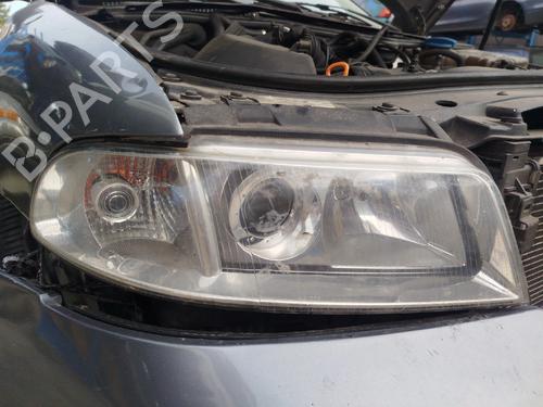 Used Right headlight Right headlight AUDI A4 B5 Avant (8D5) 2.5 TDI (150 hp) 40182853 40182853