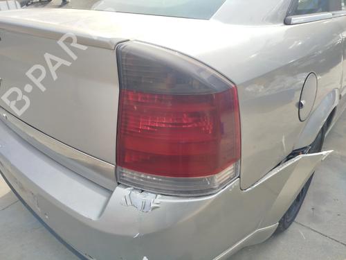Used Right taillight Right taillight OPEL VECTRA C GTS (Z02) 2.2 DTI 16V (F68) (125 hp) 40182915 40182915