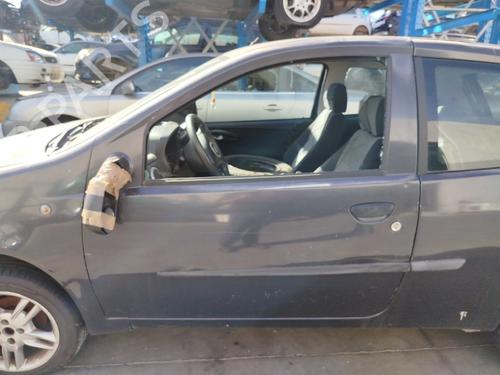 Used Left front door Left front door FIAT PUNTO (188_) 1.2 60 (188.030, .050, .130, .150, .230, .250) (60 hp) 40183011 40183011