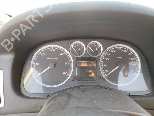 Used Instrument cluster Instrument cluster PEUGEOT 307 Break (3E) 1.4 HDi (68 hp) 40196630 40196630