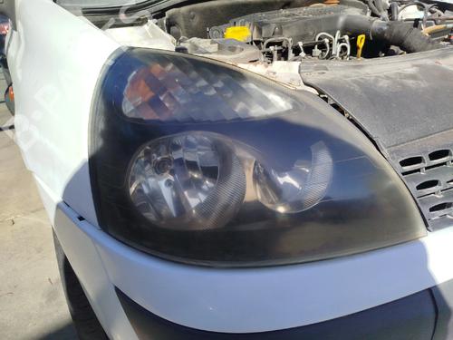 Used Right headlight Right headlight RENAULT CLIO II (BB_, CB_) 1.5 dCi (B/CB07) (65 hp) 40196658 40196658