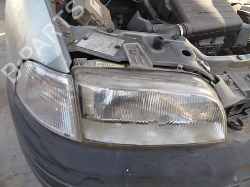 Used Right headlight Right headlight FIAT PUNTO (176_) 55 1.1 (54 hp) 40196691 40196691