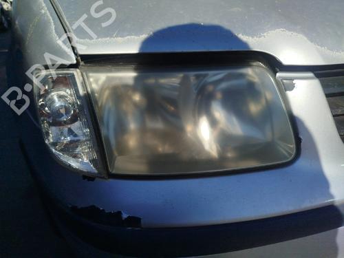 Used Right headlight Right headlight VW POLO (6N2) 1.0 (50 hp) 40508689 40508689