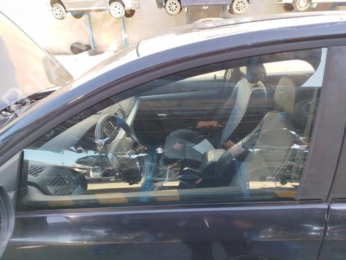 front-left-door-window-opel-vectra-c-gts-z02-2002-2003-2004-2005-2006-2007-2008-2009-40508742 main image