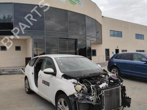 Used Parts PEUGEOT 308 SW II Estate Van (LC_) 1.5 BlueHDi 130 (LCYHZP) (131 hp) 2357830
