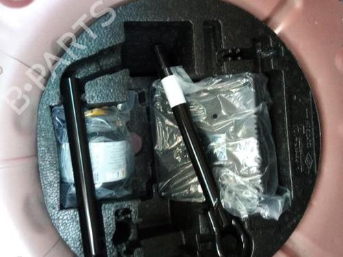 Tailgate lock RENAULT CLIO IV (BH_) 1.5 dCi 90 | BP13522167C101 