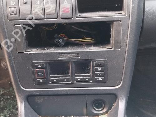 Panel rute bak høyre AUDI A4 B5 Avant (8D5) 1.9 TDI | BP23446450C92 