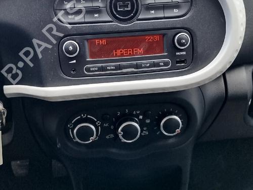 Forreste højre beklædning RENAULT TWINGO III (BCM_, BCA_) 1.0 SCe 70 | BP24508987C59 