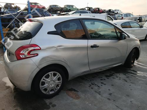 Scuttle panel PEUGEOT 208 I (CA_, CC_) 1.4 HDi | BP32447039C110 