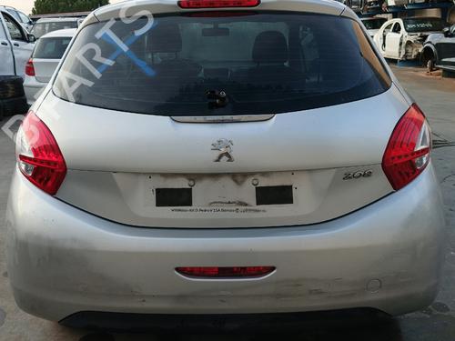 Scuttle panel PEUGEOT 208 I (CA_, CC_) 1.4 HDi | BP32447039C110 