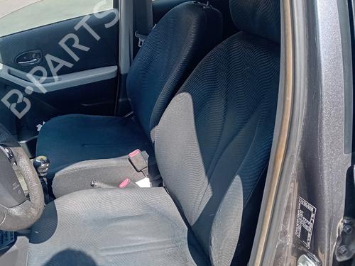 Left front window switch TOYOTA YARIS (_P9_) 1.4 D-4D (NLP90_, NLP90R) | BP34568922I27  - Image 10