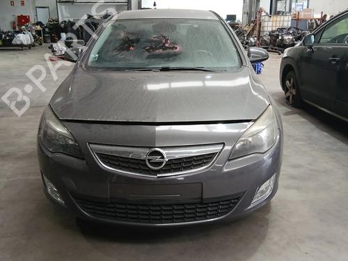 Brugte OPEL ASTRA J (P10) 1.7 CDTI (68) 4815476