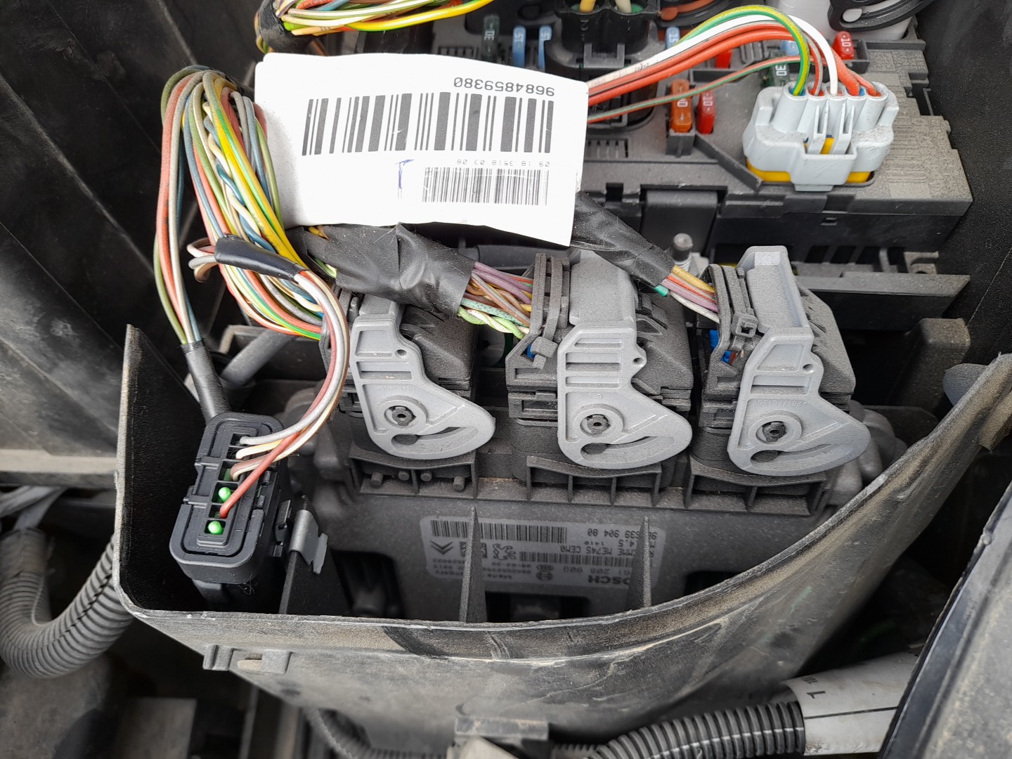 Electronic components and circuit assembly