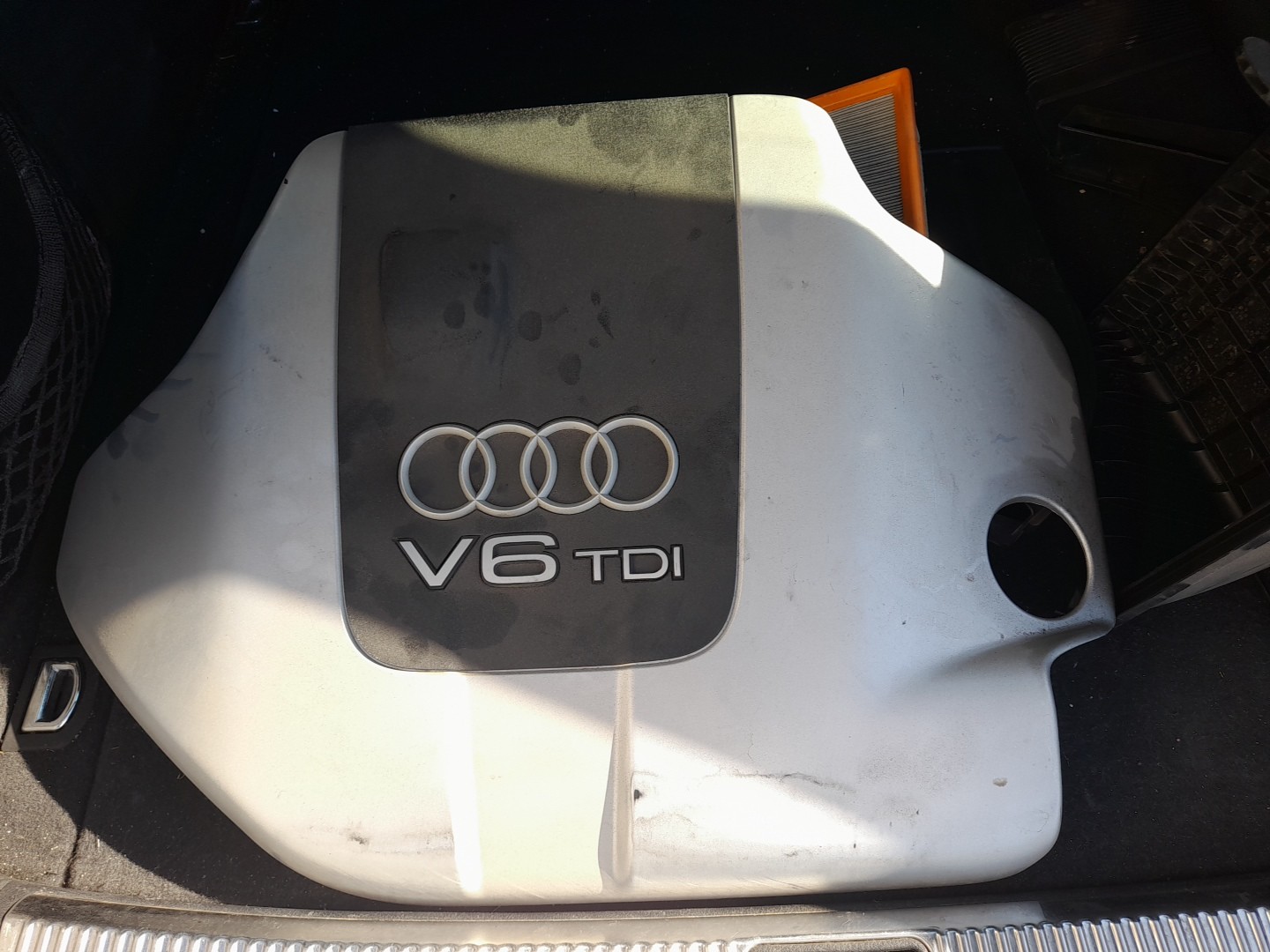 Engine cover AUDI A4 B6 Avant (8E5) 2.5 TDI 10615733 BParts