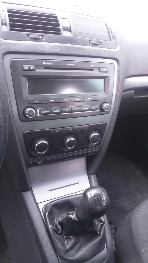 Third brake light SKODA OCTAVIA II (1Z3) BParts