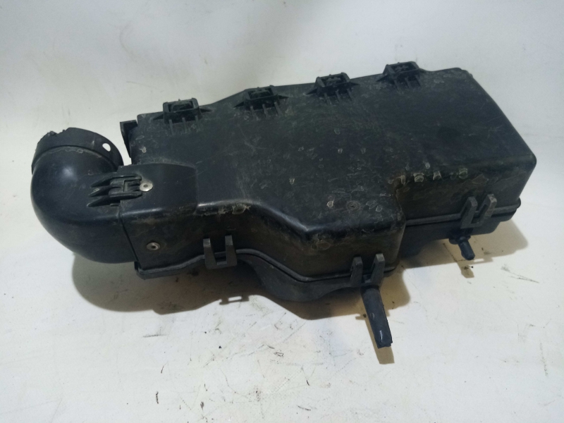 Air filter box PEUGEOT 308 SW I (4E_, 4H_) 1.6 HDi 5000077 BParts