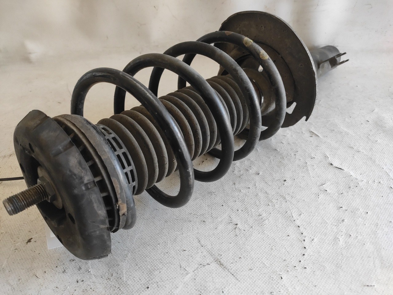 Right front shock absorber PEUGEOT 208 I (CA_, CC_) 1.4 HDi 9820151 B