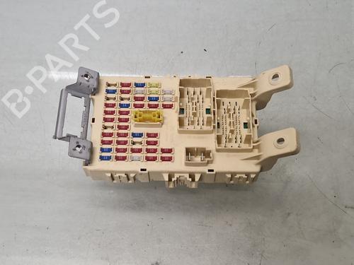 Used Fuse box Fuse box 39405205 39405205