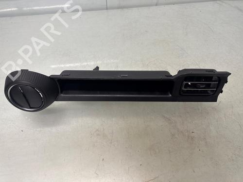 Grille d'aération SUZUKI IGNIS III (MF, FF) 1.2 (ATK412) (90 hp) 32330744