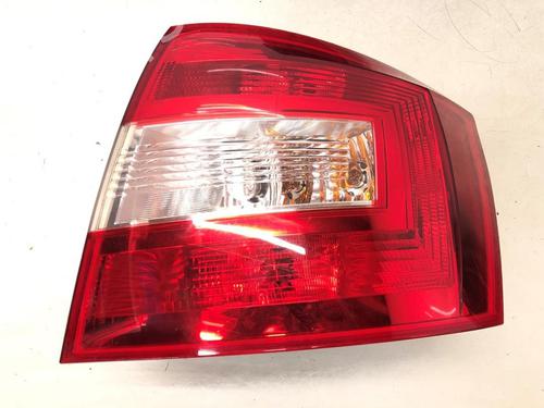 Used Right taillight SKODA RAPID (NH3, NK3, NK6) 1.2 TSI (105 hp) 28717668