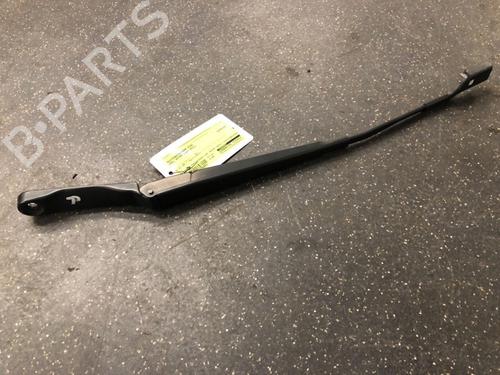 Used Front windshield wiper arm Front windshield wiper arm 13163668 13163668