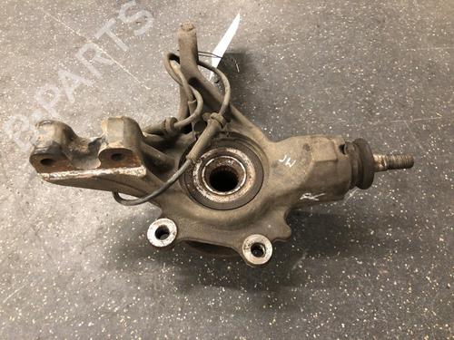 Used Right front steering knuckle Right front steering knuckle 18259870 18259870