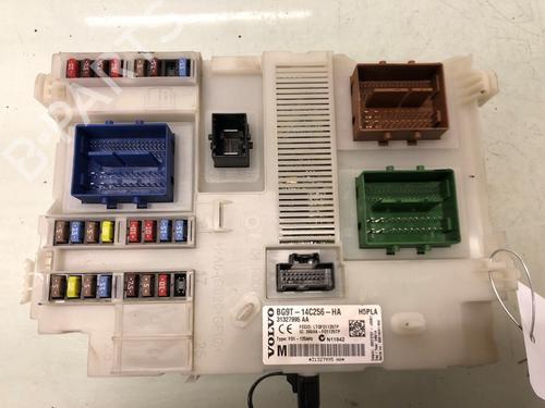 Used Fuse box Fuse box 23901081 23901081