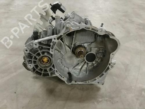 Used Gearbox Gearbox CHEVROLET EPICA (KL1_) 2.0 D (150 hp) 12472320 12472320
