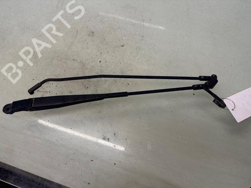 front-windshield-wiper-arm-toyota-aygo-_b1_-2005-2006-2007-2008-2009-2010-2011-2012-2013-2014-32174944 main image