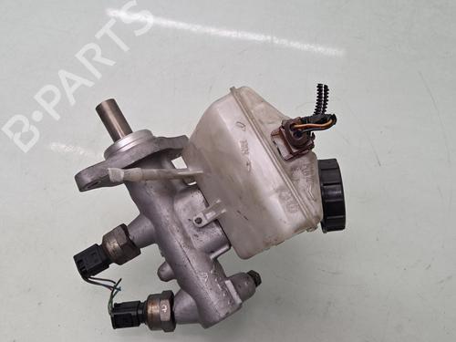Used Brake master cylinder Brake master cylinder VOLVO XC90 I (275) D5 AWD (185 hp) 36386525 36386525