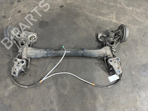 Essieu arrière OPEL CORSA F (P2JO) 1.2 (68) (75 hp) 32330753