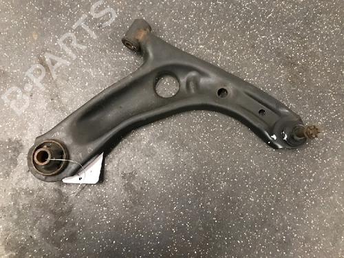Used Right front suspension arm PEUGEOT 206 Hatchback (2A/C) 1.1 i (60 hp) 12248793