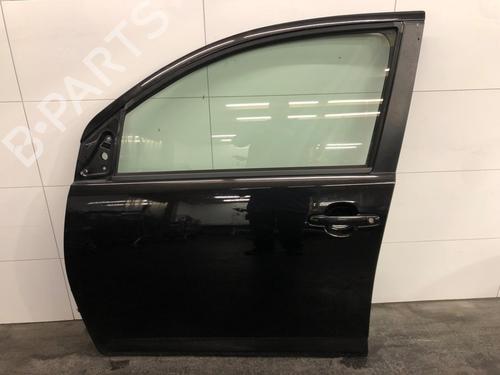 Used Left front door DAIHATSU SIRION (M3_) 1.0 (M300) (70 hp) 22606135