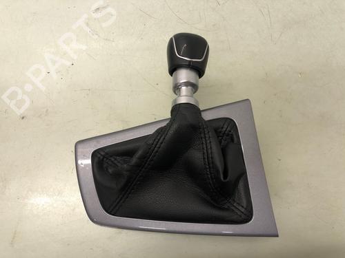Used Shift knob FORD FOCUS III Turnier 1.0 EcoBoost (125 hp) 25704880