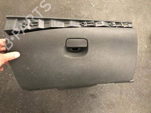 Handskerum Handskerum RENAULT MEGANE III Grandtour (KZ0/1) 1.5 dCi (KZ09, KZ0D, KZ1G, KZ29, KZ14, KZ1W, KZ10, KZ1F,... (110 hp) 12475111 12475111