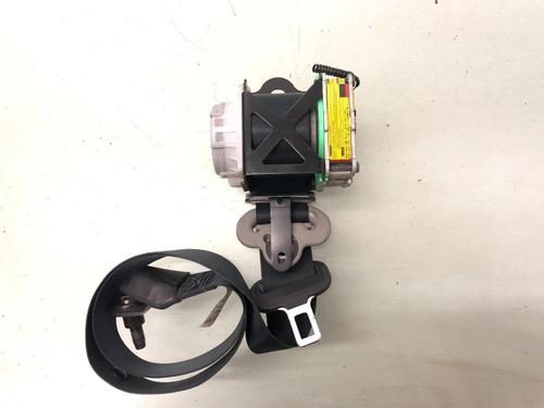 Used Front right seatbelt TOYOTA YARIS (_P9_) 1.3 VVT-i (SCP90_, SCP90R) (87 hp) 29699710