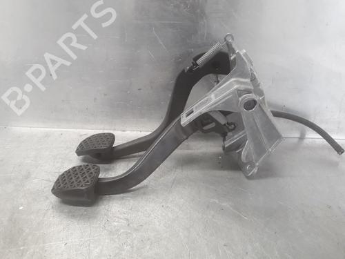 Used Pedal BMW 3 (E90) 318 i (143 hp) 16161053