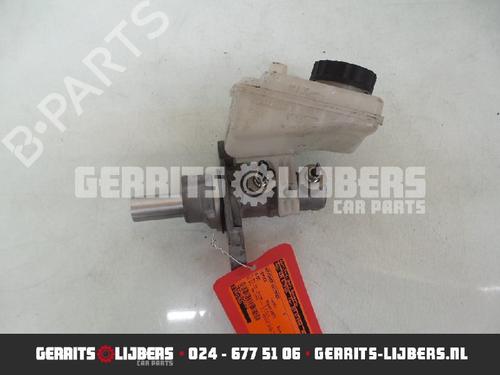 Used Brake master cylinder TOYOTA AYGO (_B1_) 1.0 (KGB10_, KGB10R) (68 hp) 12247490