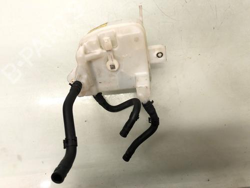 Used Brake fluid reservoir TOYOTA YARIS (_P13_) 1.5 Hybrid (NHP130_, NHP130) (101 hp) 29699862