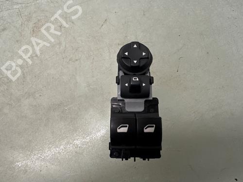 Used Switch OPEL CORSA F (P2JO) 1.2 (68) (75 hp) 32855903