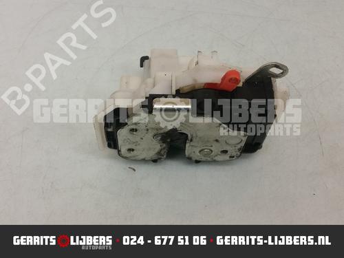 Used Front right lock FIAT FIORINO Box Body/MPV (225_) 1.3 D Multijet (225BXD1A, 225BXB1A, 225BXB11) (75 hp) 13155777
