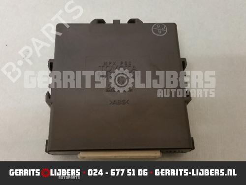 Used Electronic module TOYOTA PRIUS Liftback (_W2_) 1.5 Hybrid (NHW20_, NHW20R) (112 hp) 12248463