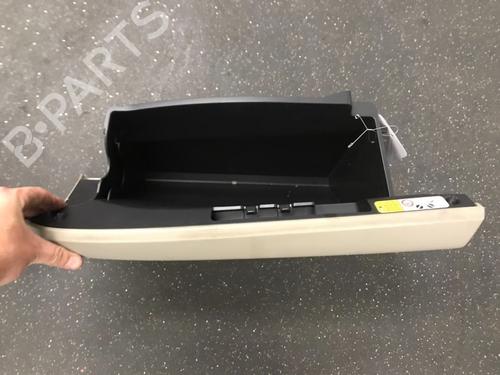 Glove box MITSUBISHI OUTLANDER II (CW_W) 2.4 4WD (CW5W) | BP12479611C95 