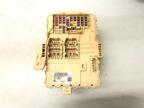 Used Fuse box Fuse box 22606805 22606805