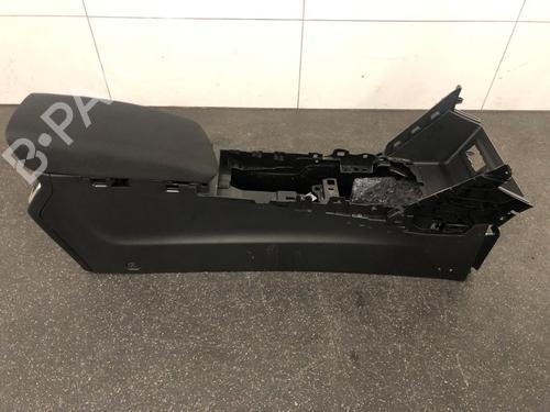 Armrest / Center console RENAULT MEGANE IV Grandtour (K9A/M/N_) 1.0 TCe 115 (K9MB, K9MW) | BP15721459I20 