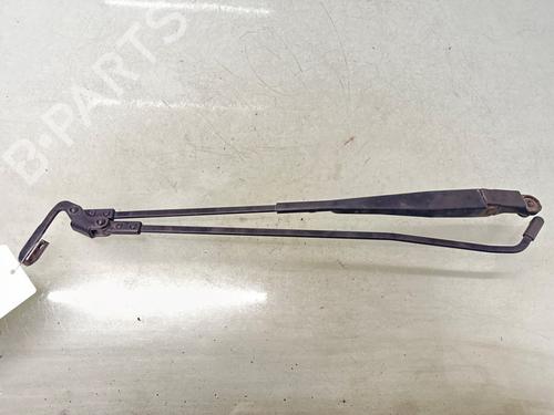 Used Front windshield wiper arm TOYOTA AYGO (_B1_) 1.0 (KGB10_, KGB10R) (68 hp) 31289282